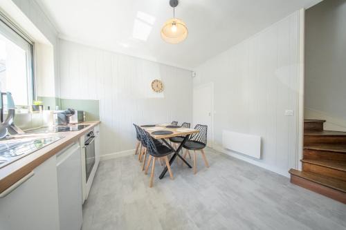 Lorient Apartment | Duplex cosy en centre-ville, calme & confort