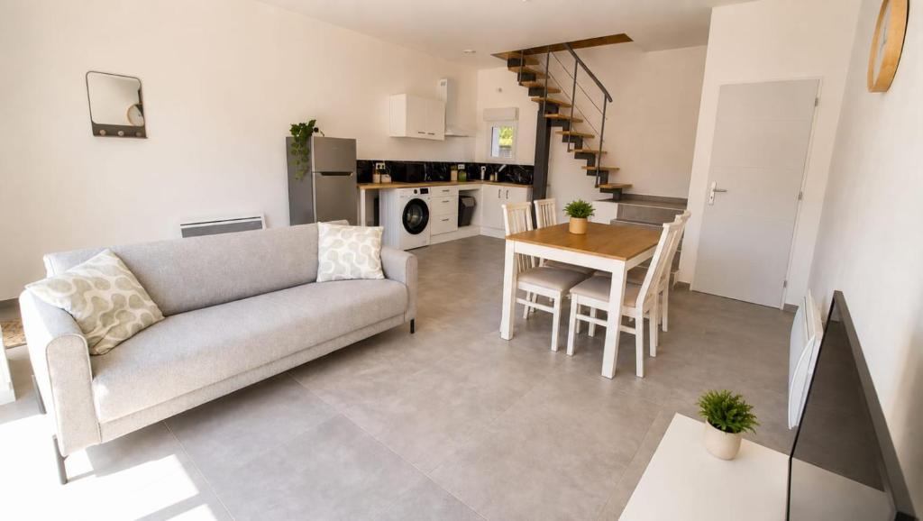 Saint-Romain-de-Jalionas House | Duplex du Paradis 2 chambres