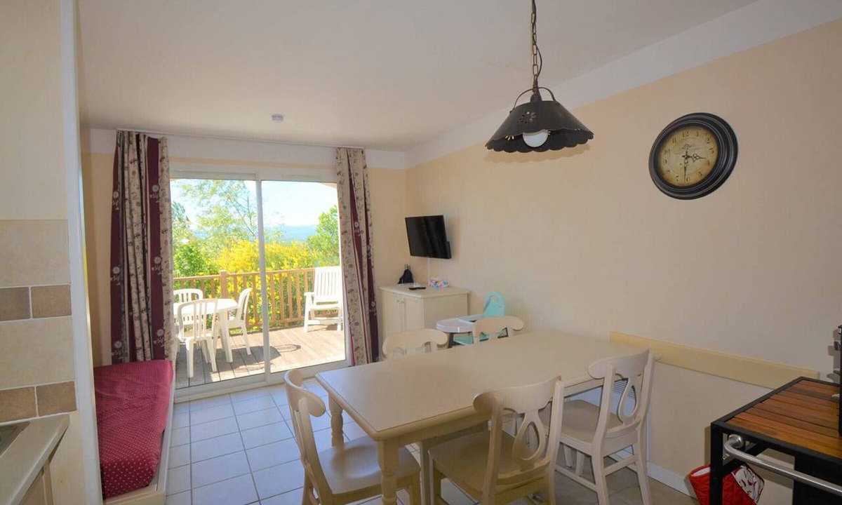 Rouret House | Duplex for 6 with Private Terrace in Grospierres