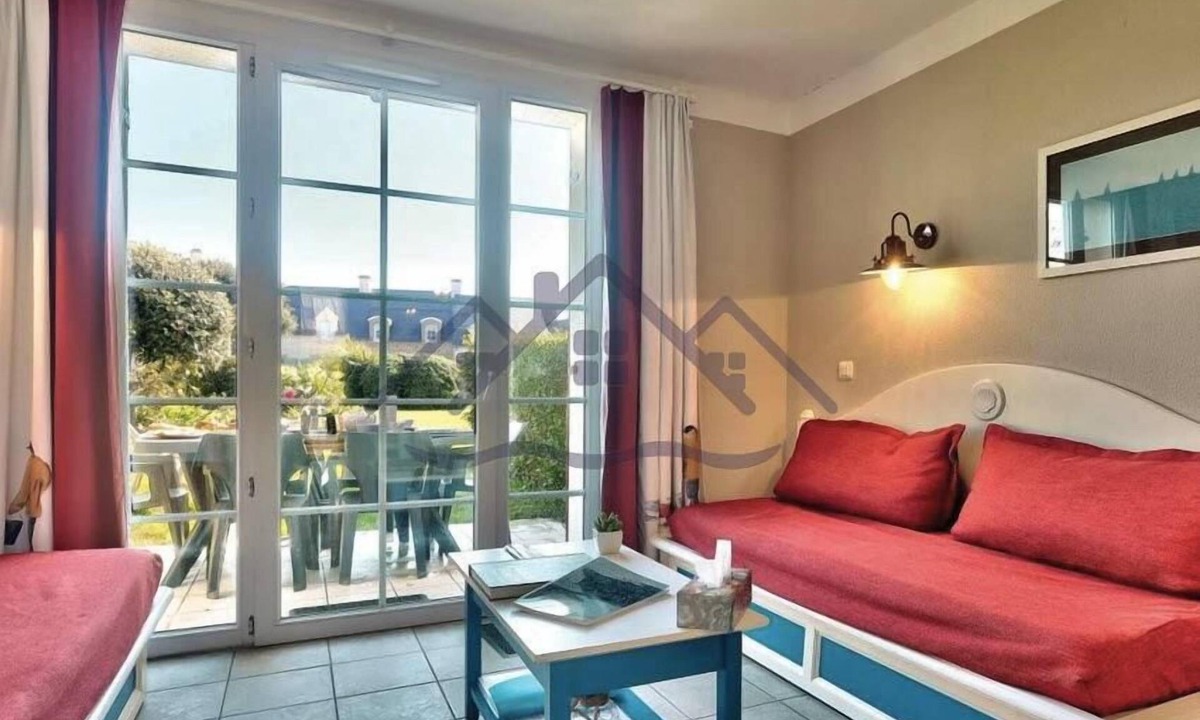 Guilvinec Apartment | Duplex House E4, 2 bedrooms with terrace