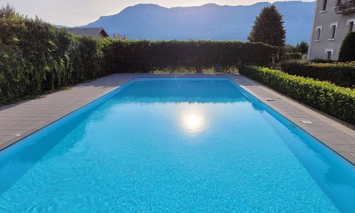 Tresserve Apartment | Duplex with garden and large swimming pool in Aix-Les-Bains(Tresserve).