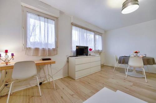 Savigny-le-Temple Apartment | Easy cosy