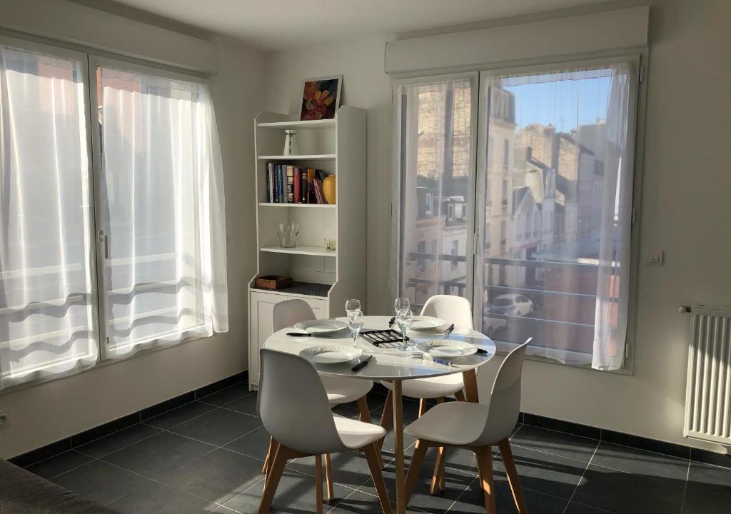 Saint-Martin-du-Littoral Apartment | Echappée mer - 4 pers - Parking privé - Ascenseur - 60m2