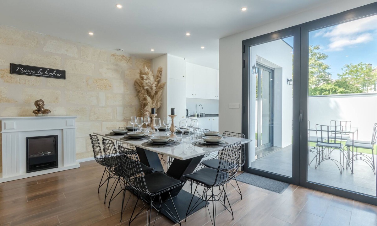Talence House | Echoppe Jaurès - typical Bordeaux renovated house 3 bedrooms/3 bathrooms