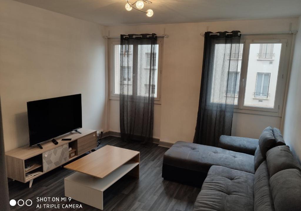 La Gare Apartment | Eden Host