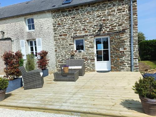 Le Molay-Littry House | Entre terre et mer