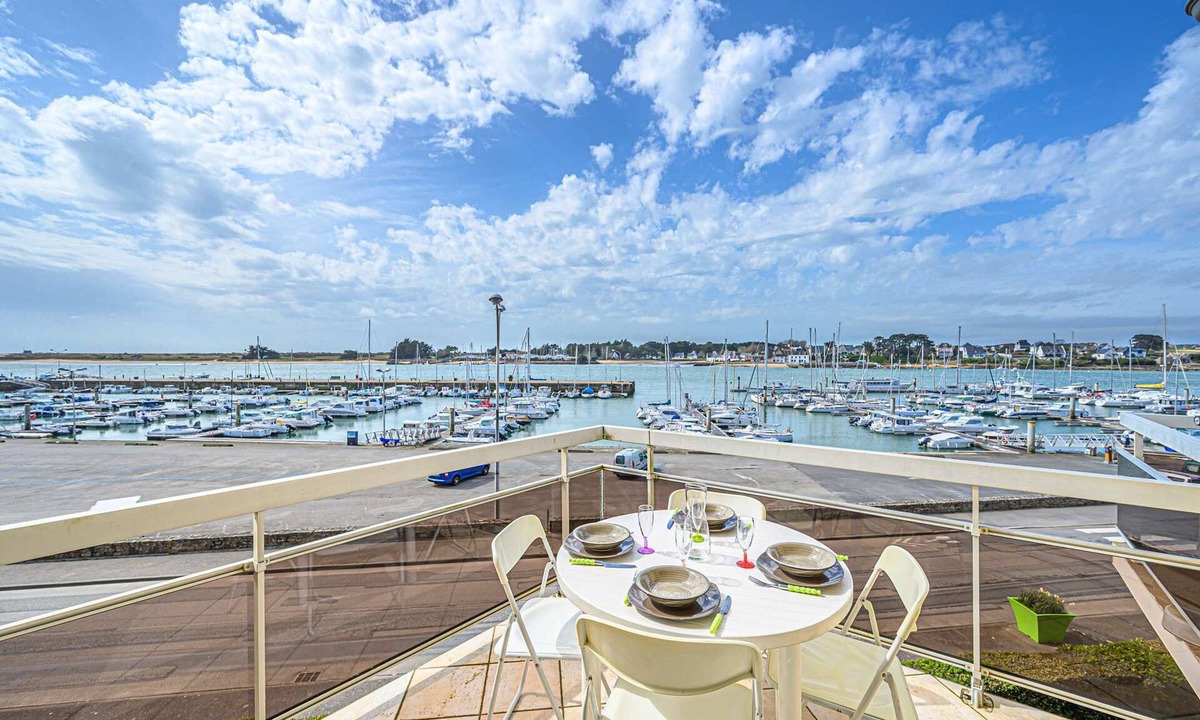 Etel Apartment | Etel - 2-room duplex apart - 45m²- Pool - Sea view