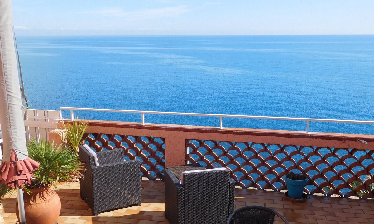 Collioure Apartment | Exceptional and rare apartment with large panoramic terrace opened on the sea