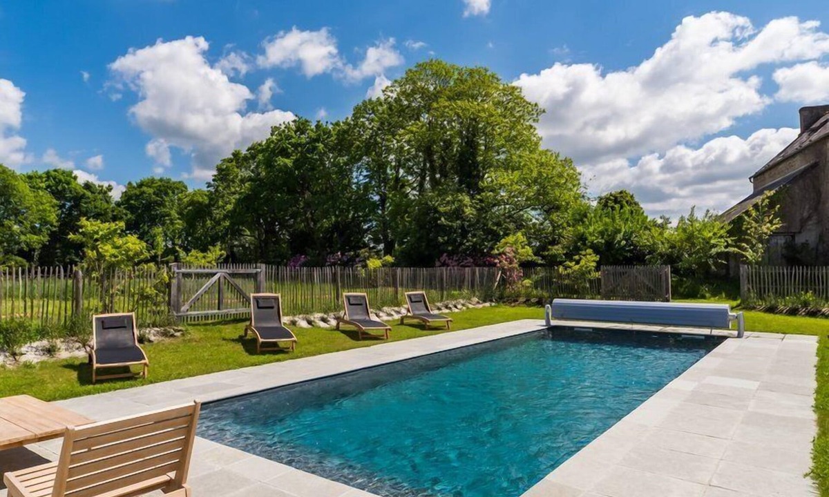 Plouzelambre Villa | Exceptional manor with swimming pool in Brittany
