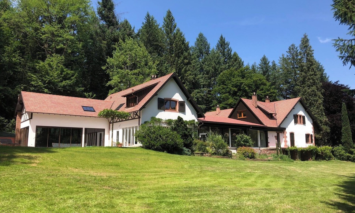 Dambach House | Exclusive Forest Estate – 8 Bedrooms 650 sqm – Pool & Spa – Alsace