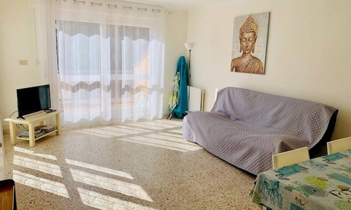 Amelie-les-Bains-Palalda Apartment | F2 with Terrace and Parking, Pets Allowed - Amélie-les-Bains