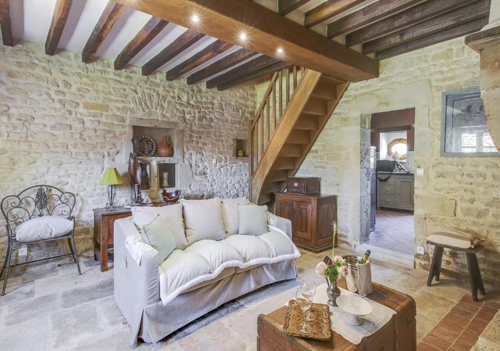 Talon House | Farmhouse in Talon with Scenic Views