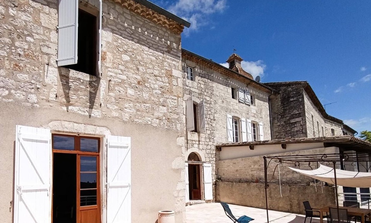 Castelnau-Montratier-Sainte-Alauzie House | Gîtes de France® - In the heart of a Bastide