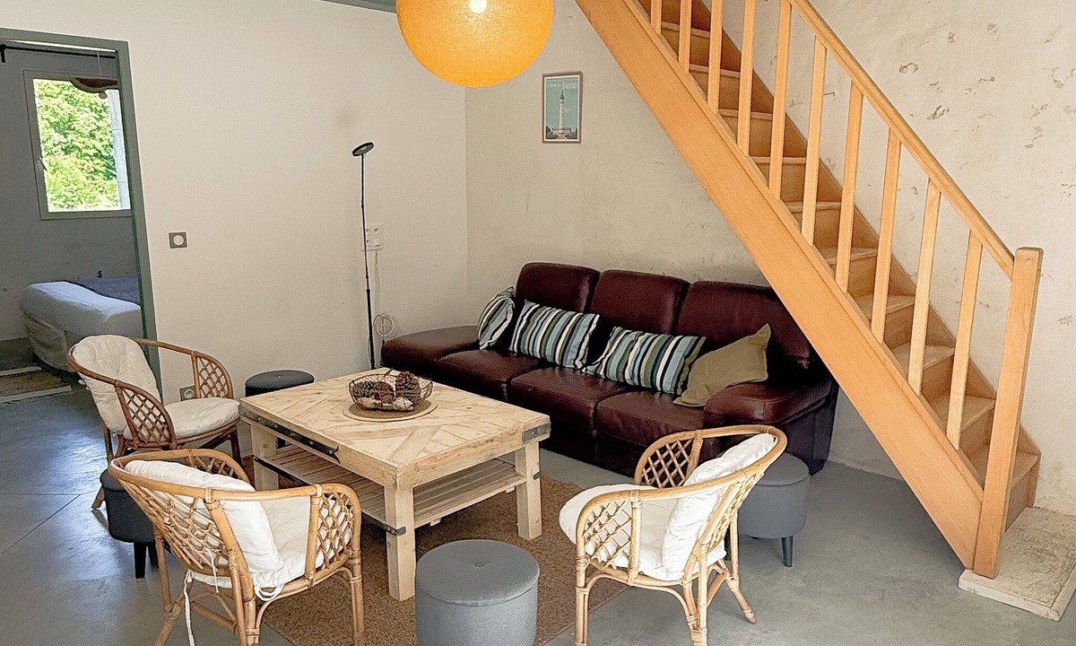 La Gripperie-Saint-Symphorien Cottage | Country cottage with pool #2