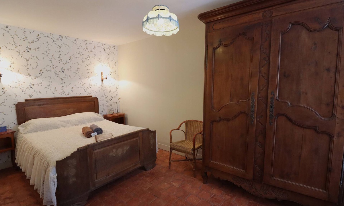 Treigny House | Room rental Bienvenue chez Mémé Chambre de Maurice