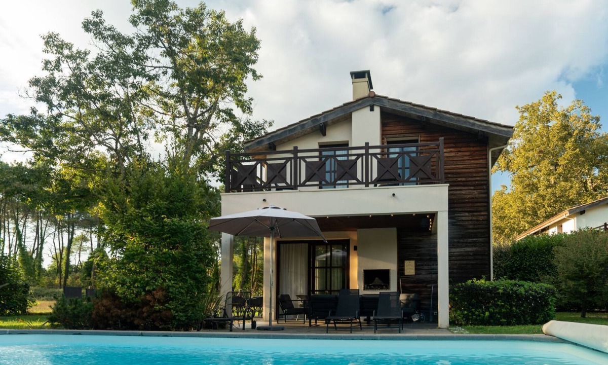 Salles Villa | Fronsac Deluxe Piscine 6p