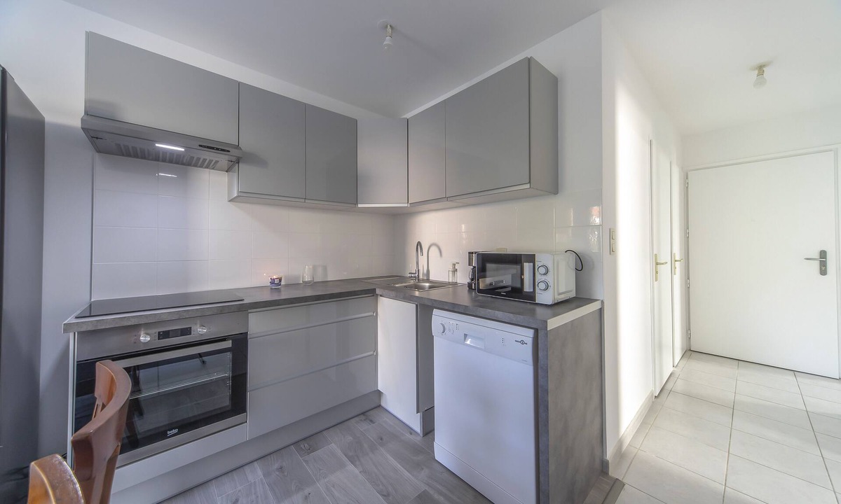 Quartier Exposition-Bajatiere Apartment | Furnished apartment T4, Near town center, 3 beds, Wifi