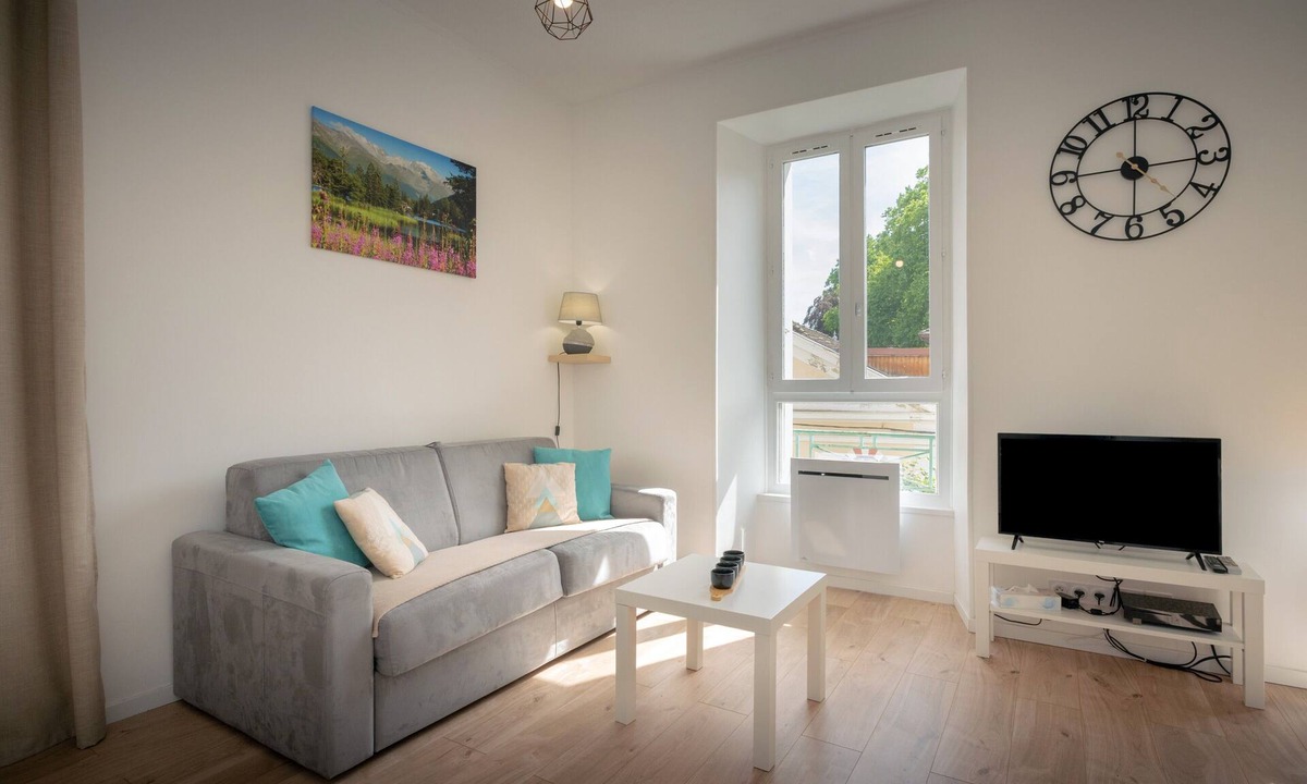 Allevard Apartment | Furnished Studio Opposite the Thermal Baths with Wi-Fi