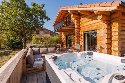 Saint-Jean-en-Val Ski Chalet | Fuste 5 étoiles avec Spa et chevaux Fjords, Aventure, nature et Grand Confort en Famille, entre Amis