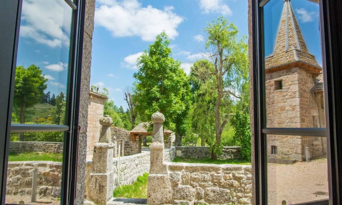 Villeneuve House | Gîte 24 people - Domaine de Coulagnettes