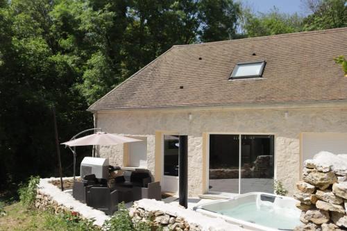 Montge-en-Goele Villa | Gîte aux trois suites parentales et son jacuzzi