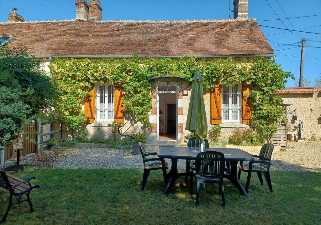 Chuelles House | Gîte Chuelles, 2 pièces, 2 personnes - FR-1-590-24
