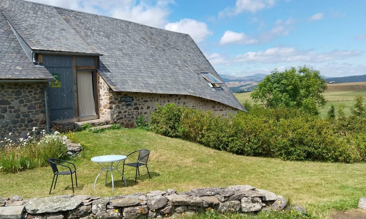 Compains House | Gîte de Brion en Cézallier
