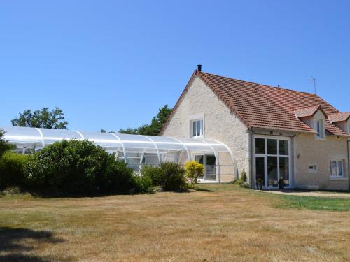 Mosnay House | Gîte de charme avec piscine couverte, proche Paris, nature et activités en Berry - FR-1-591-9