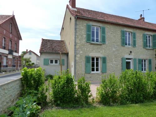 Saint-Bonnet-de-Rochefort House | Gîte de charme à Saint-Bonnet-de-Rochefort avec jardin privatif - FR-1-489-105