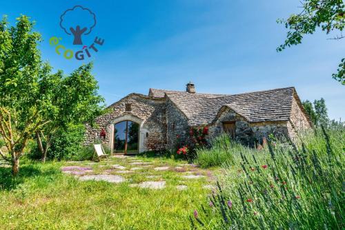Saint-Pierre-des-Tripiers House | Gîte de l'aire à la viale