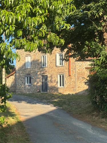 Le Mayet-de-Montagne House | Gîte de Fumouse