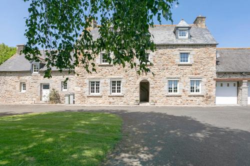 Plouisy House | Gîte De L'Allégoat