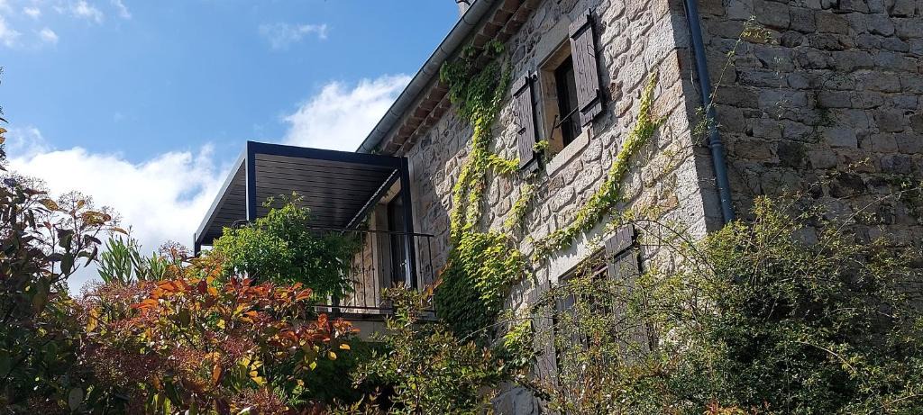 Saint-Andre-Lachamp Apartment | Gîte de Laulagne