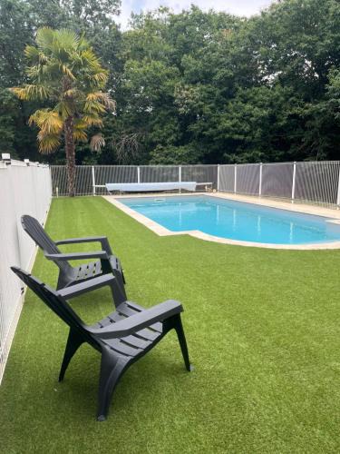 Frayssinet-le-Gelat House | Gîte des Combes Blanches avec piscine et jacuzzi