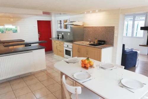Saint-Gereon House | Gîte du jardin de Charlotte - Maison avec jardin clos