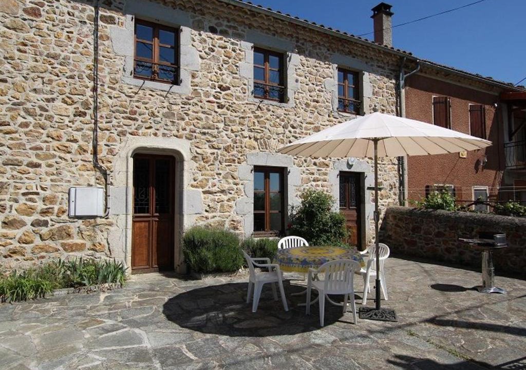 Ferrussac House | Gîte indépendant avec cour privative près de Lavoute-Chilhac et Langeac - FR-1-582-224