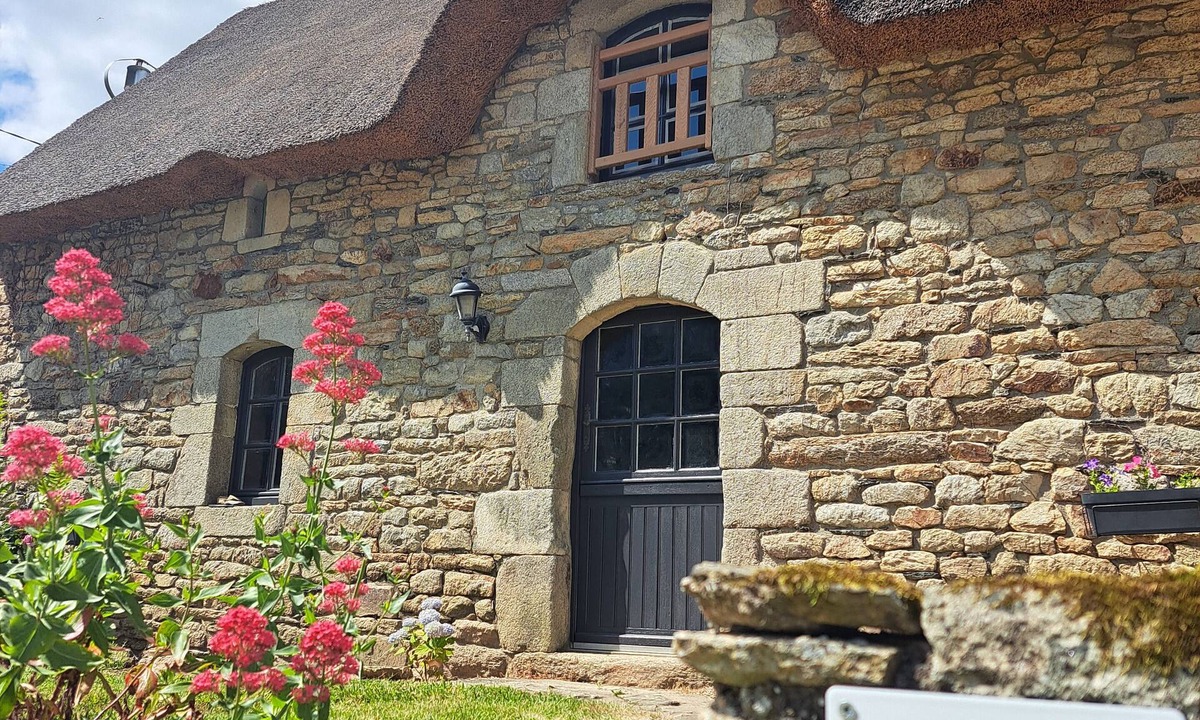 La Chapelle-Neuve House | Gîte insolite de la chaumière de Floranges campagne Morbihan 6 people