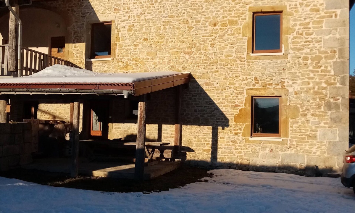 Montbenoit Apartment | Gîte La Grosse Grange 4 to 8 persons