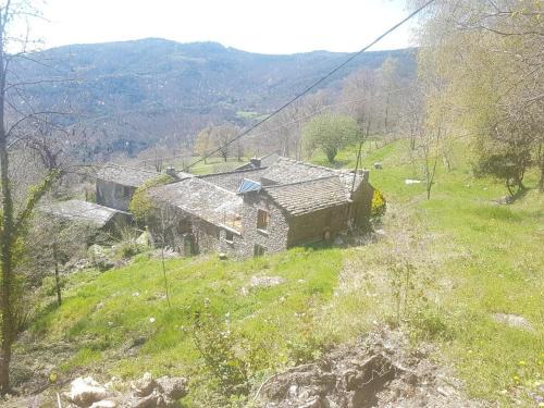Saint-Martin-de-Lansuscle House | Gîte le plan