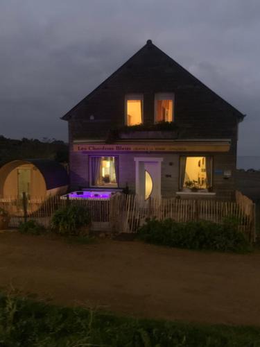 Pleubian House | Gîte Les Chardons Bleus , les pieds dans l’eau