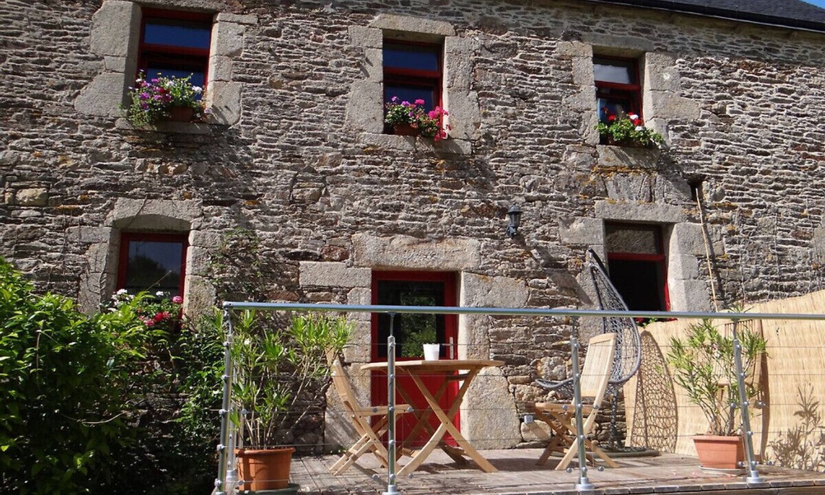 Brelidy House | Gîte Magniolia between Terre/Mer ecological materials garden