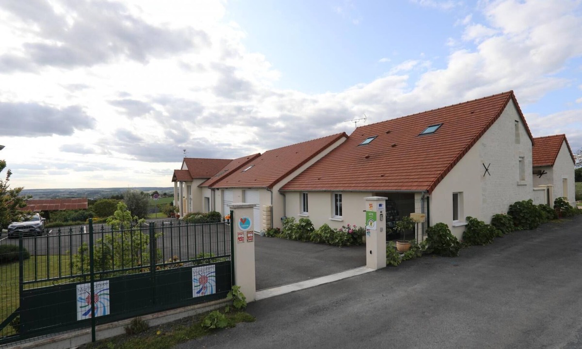 Chatellerault House | Gîte Montgolfière - CHATELLERAULT