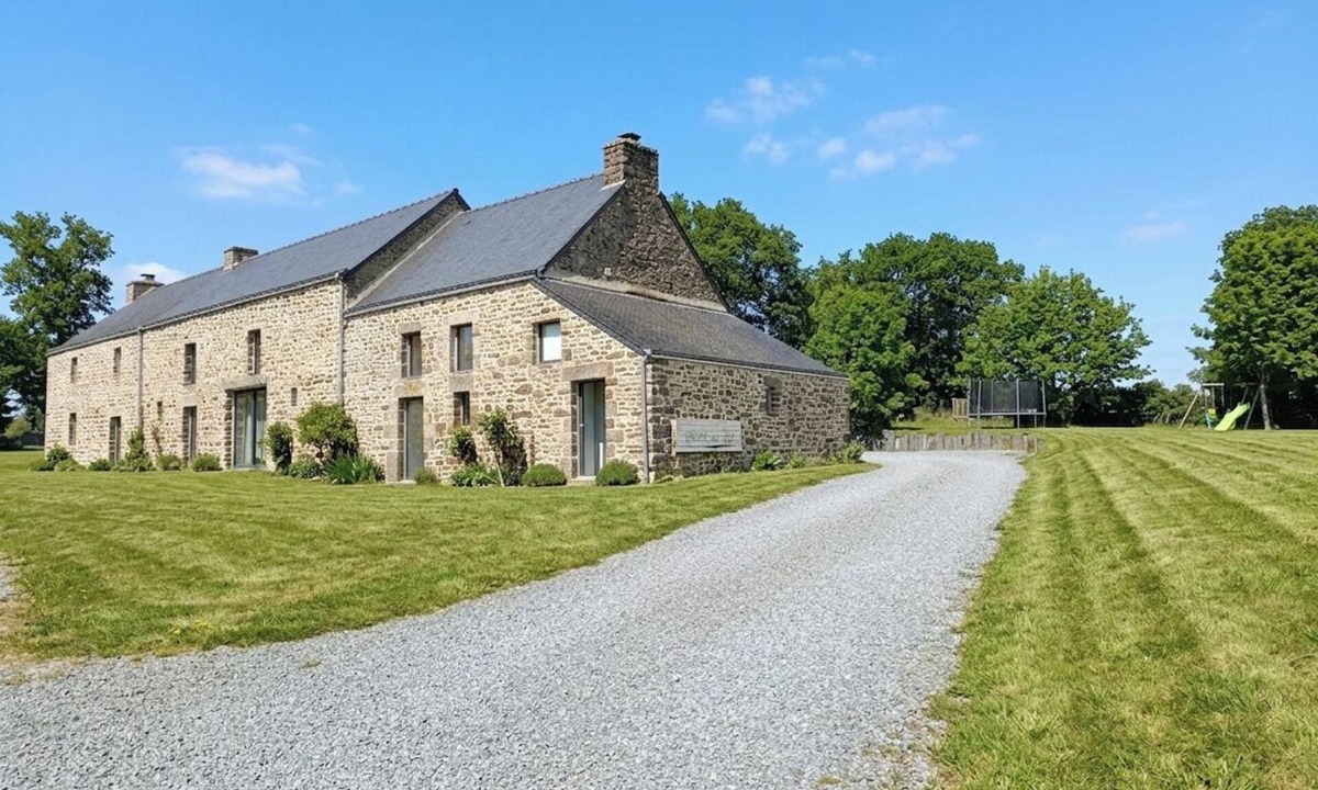 Saint-Vincent-sur-Oust House | Gîte Spacieux Oust Au Lit de 8 à 14 Personnes