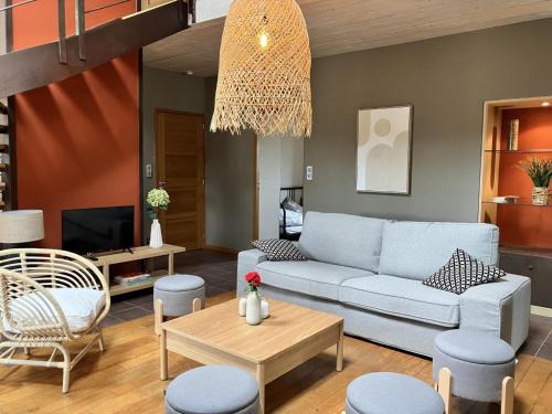 Montbeugny House | Gîte spacieux à Montbeugny, 14 pers., animaux acceptés - FR-1-489-593