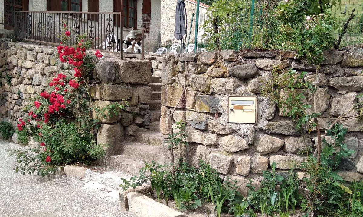 Saint-Haon Villa | Gîte sur la Vallée de L'allier