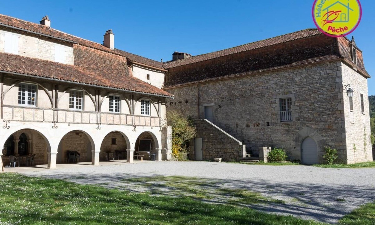 Espagnac-Sainte-Eulalie House | Gîtes de France® - Gîte with coat of arms