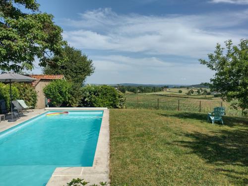 Uxeau Apartment | Gîtes de beaux rêves, Tournesol