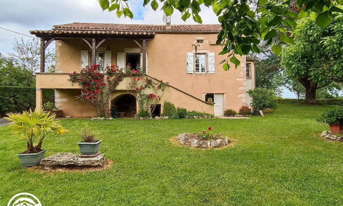 Le Montat House | Gîtes de France® - Gîte du Peyrat