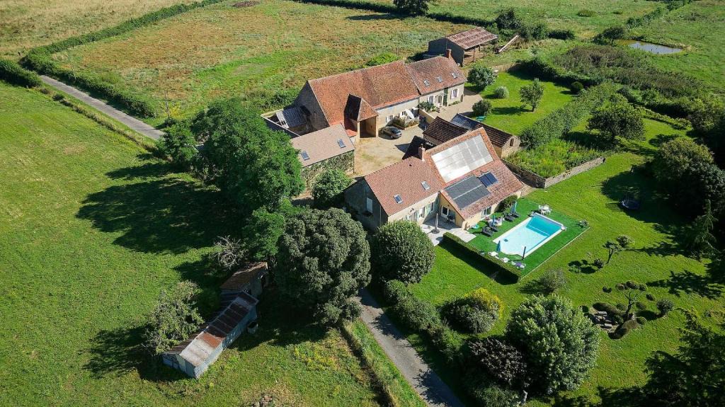 Coust House | Gîtes de l'Hommée - La Bohème