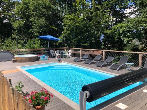 Sainte-Agnes House | Gîtes du Grand Replomb, Les Artistes, Piscine et Jacuzzi